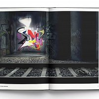 Книга Hallenkunst - Art in transit and beyond
